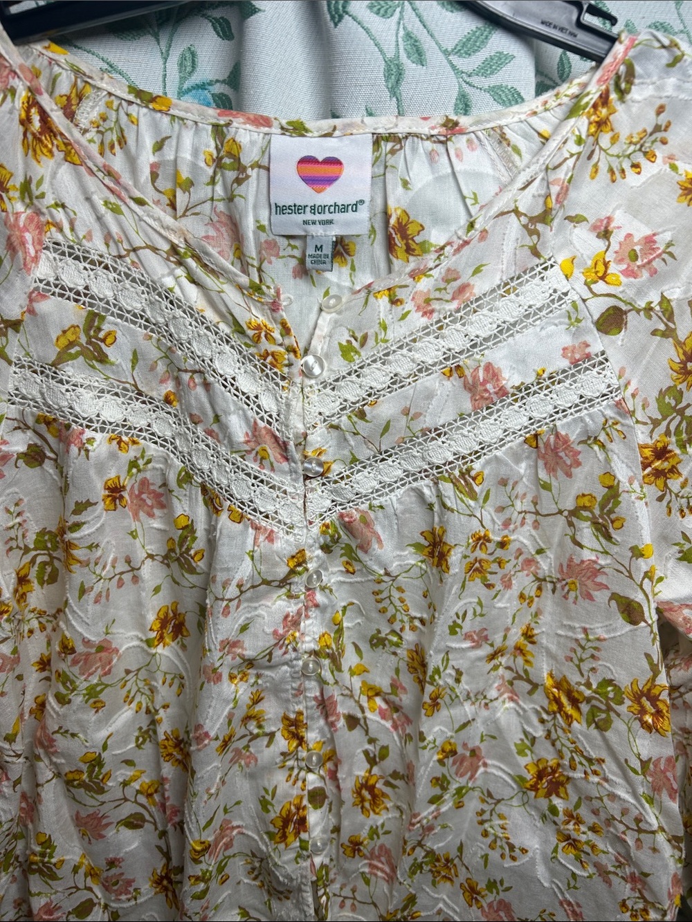 Hester & Rachel Cream Floral Lace-Trim Button Front Blouse - Picture 2 of 7